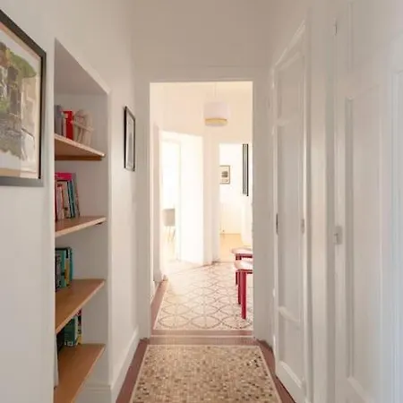 Appt F4 Neuf Lumineux, Centre Ville, Garage Daire