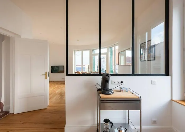 Appt F4 Neuf Lumineux, Centre Ville, Garage شقة *